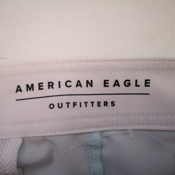 American Eagle Outfitters Men's Size Medium Palm Leaf Pattern Shorts - Picture 3 of 9